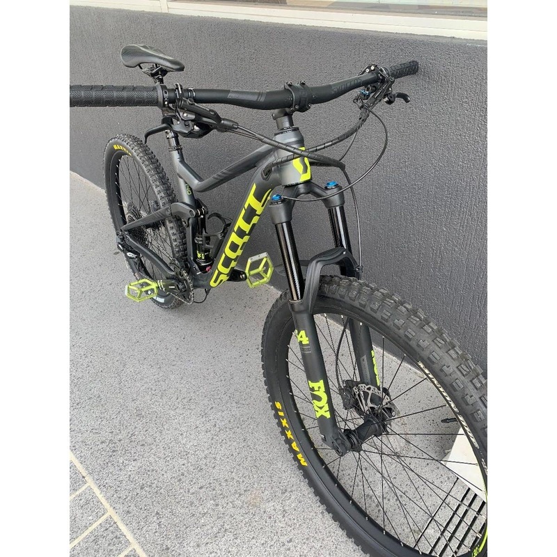 Scott Genius 740 Mountain Bike Black/Green 2018 MD (Browns Plains)