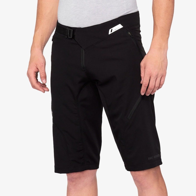 100% Airmatic Shorts Blk