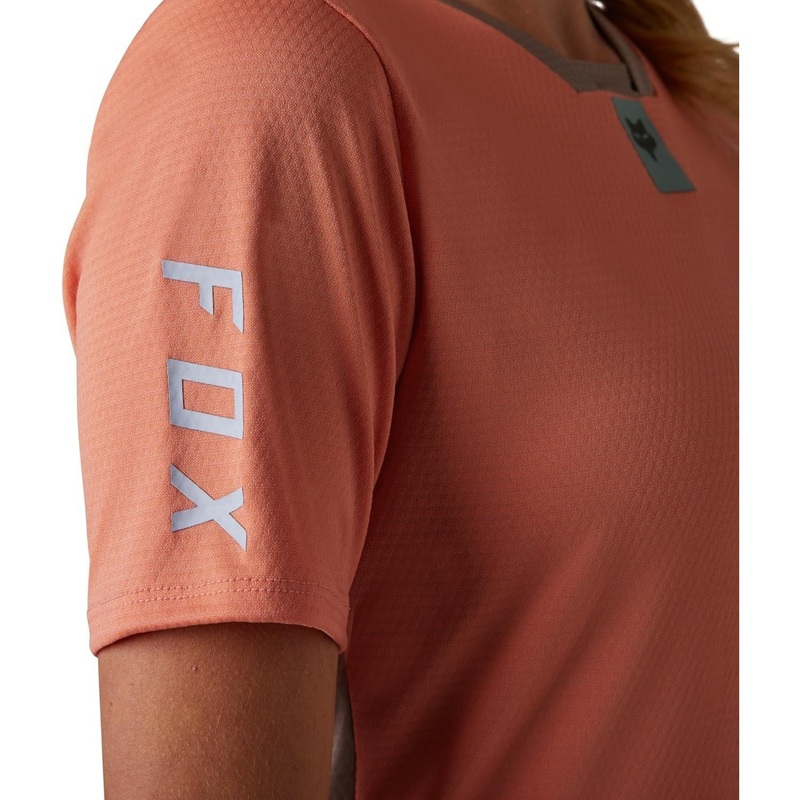 FOX Defend Womens Short Sleeve Jersey Salmon 2023