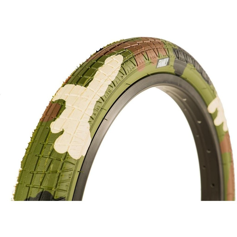 Family F2128 Tyre 18'' x 2.1'' Green Camo