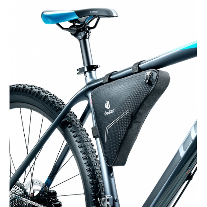 Dueter Triangle Bag Black