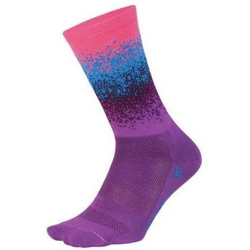Defeet Aireator 6'' Barnstormer Ombre Socks Wildberry