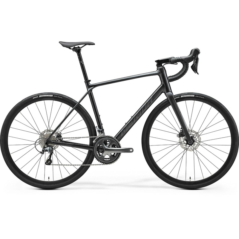 Merida Scultura Endurance 300 Road Bike Black/Silver