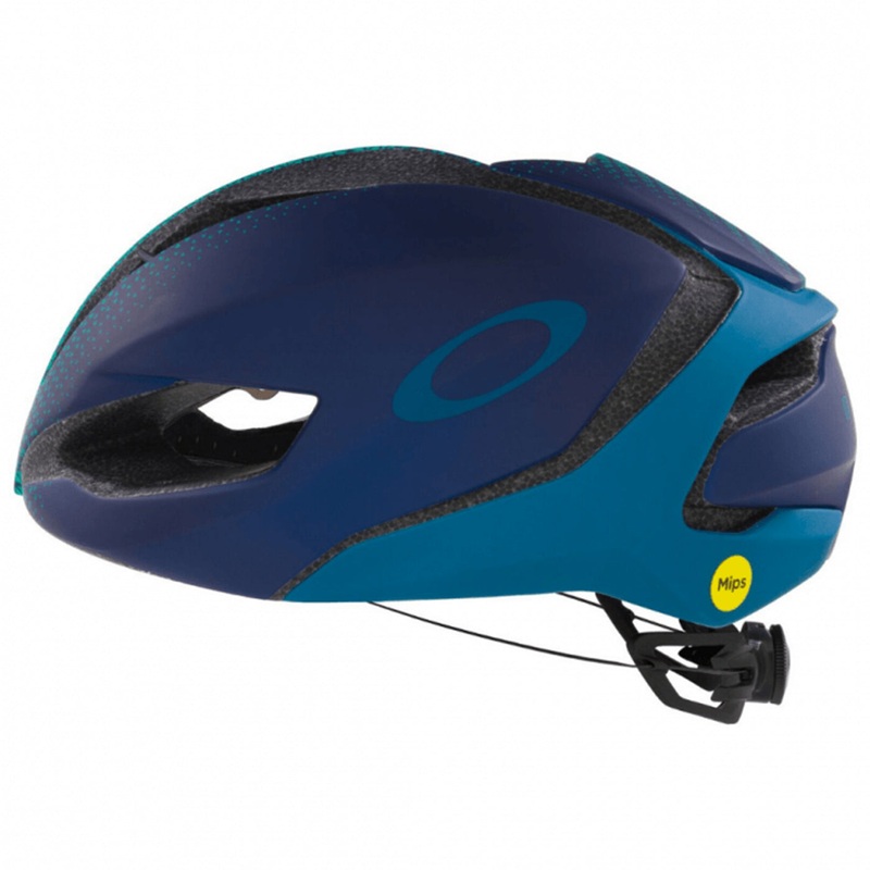 Oakley Aro5 Mips helmet - Blue celeste